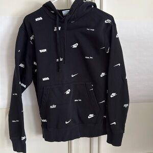 Nike near new black workout hoodie